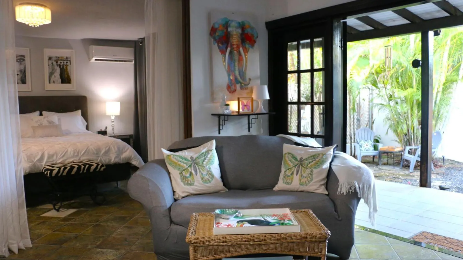 Garden Art Studio Apartment San Juan